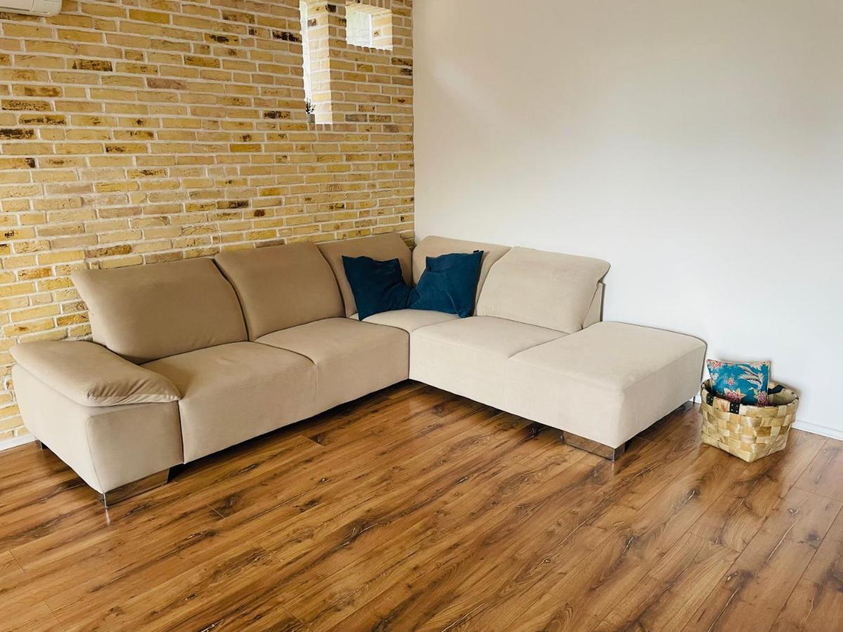 70M2 Romantic Living In The Old Town With Garden Bratislava Eksteriør bilde